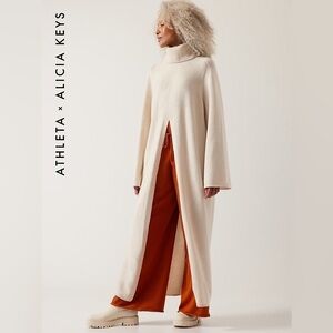 Athleta Free to Roam Tunic